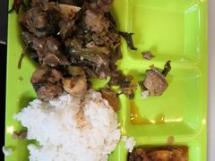 -同济大学本部学苑饮食广场