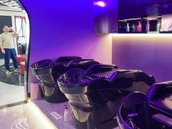-TOP HAIR SALON
