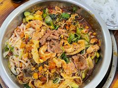 -周良天山牛杂城(天山路总店)