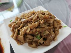 -黄店镇芝堰英才饭店