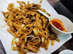 牛肉炒河粉-凤城康记饭店