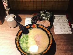豚骨拉面-一兰拉面(新宿中央东口店)