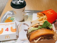 -麦当劳(中山公园龙之梦店)