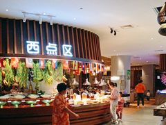 -齐河孔雀王温泉酒店·金孔雀自助百汇