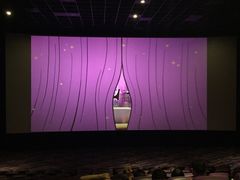 -中影佰纳国际影城DMAX(花都广百广场店)