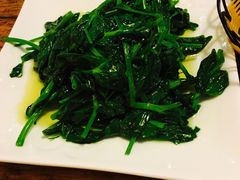 清炒豆苗-云之南(八里庄店)