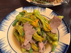 炒南瓜花-Cuc Gach Quan Restaurant