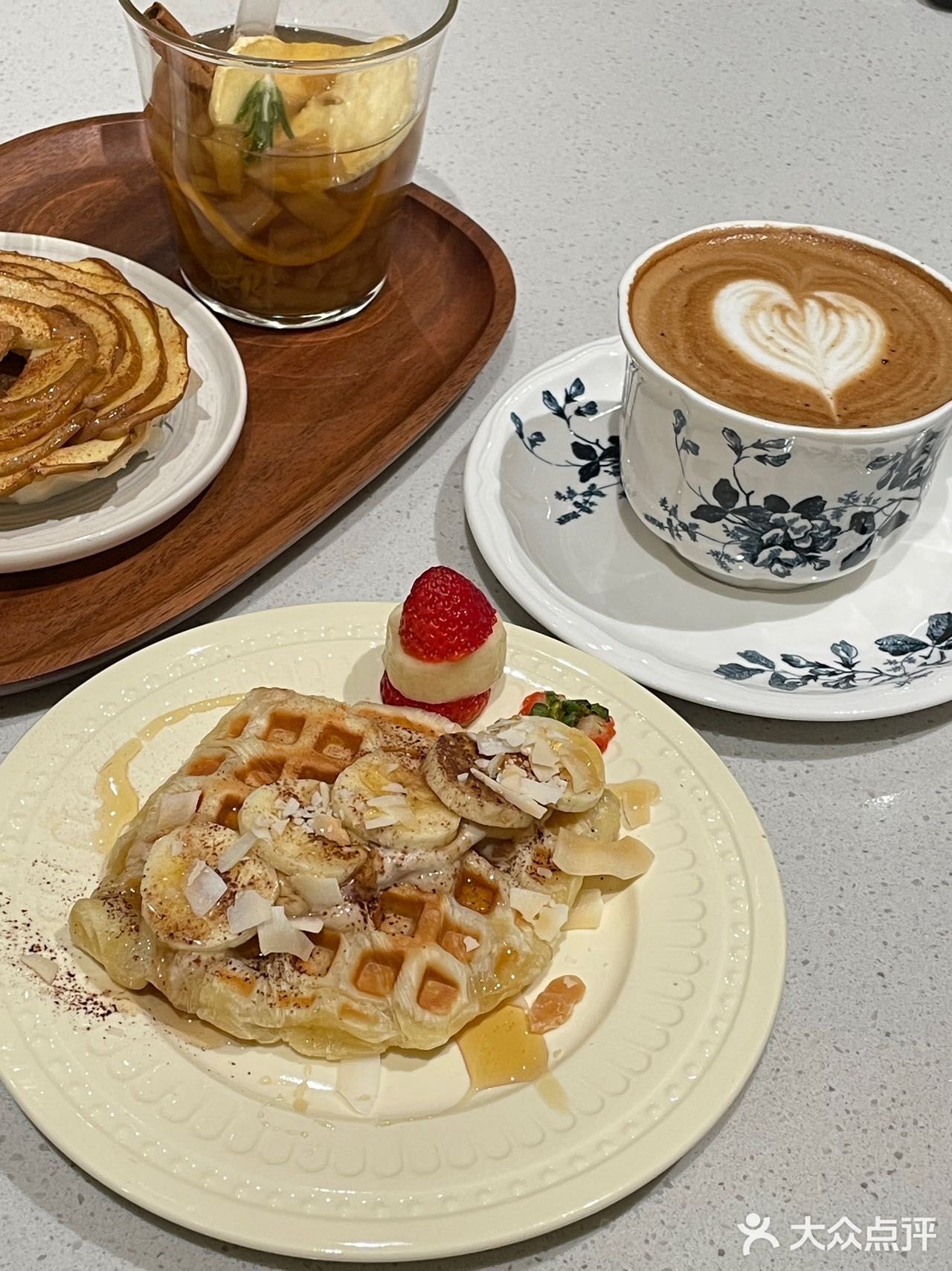 ❗️在社区里发现一间充满圣诞气息的咖啡店☕️