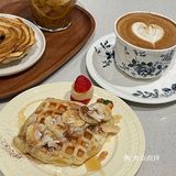 ❗️在社区里发现一间充满圣诞气息的咖啡店☕️