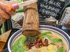 -云阿蛮云南生烫牛肉米线(奉贤路店)