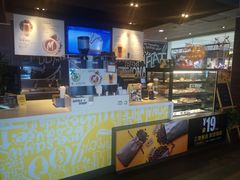 面包甜点陈列柜-麦当劳(哈西万达店)