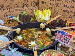 -黔三一夺夺粉酸汤火锅(百信店)