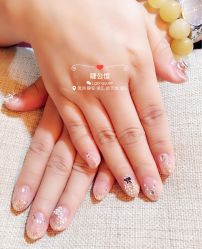 -睫乐园•睫公馆•美睫美甲沙龙