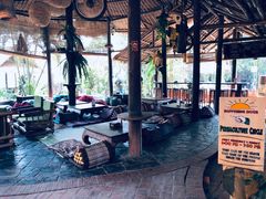 -乌托邦酒吧和餐厅