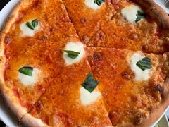 -WOLFGANG PUCK KITCHEN & BAR(迪士尼小镇店)