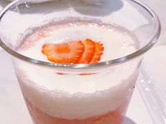 草莓奶酪茶-港丽餐厅(高德置地店)