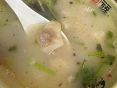 鸭汤小馄饨-胡记锅贴·沪上游子老鸭粉丝汤(太原路店)