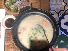 招牌鲜虾粥-颐和•海鲜砂锅粥•啫啫煲(奥林匹克广场店)