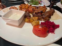 -Efes Turkish & Mediterranean Cuisine 艾菲斯餐厅(陆家嘴店)