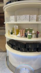-PE SALON