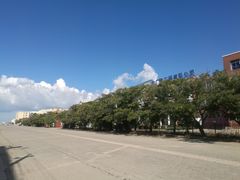 -仙浴湾广场