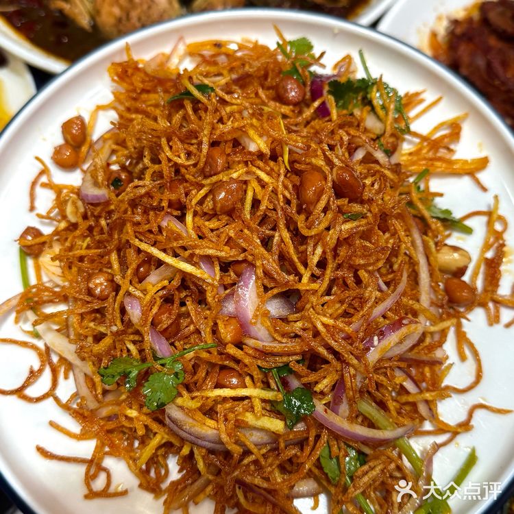 威海本地人才知道的店！！！ju香东北菜。。。 