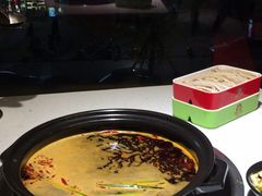 -钢管厂五区小郡肝串串香(奥克斯广场锦城万达店)