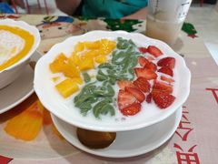 士多啤梨芒果绿茶拉面-甜心妈妈·榴莲星级糖水(北京路总店)