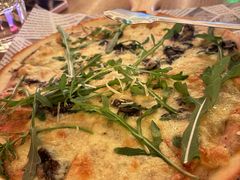 黑松露菌菇披萨-MARU玛露音乐餐厅(大学路店)