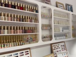 -丽心自助美甲美睫