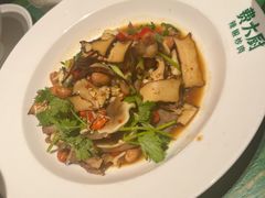-费大厨辣椒炒肉(太平老街店)