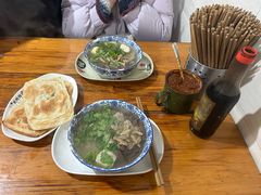 -叶新小吃店(来凤小区总店)