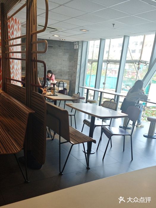 麦当劳(中山大道中店)图片