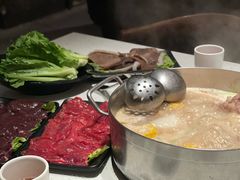 -肥仔文澳门猪骨煲(南京西路店)