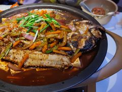 -鸣记脆皮烤鱼·海鲜烤鱼(三八广场店)
