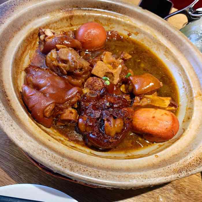 嵊州宴-"这个店在君越旁边,一楼只有一张桌子可以稍."-大众点评移动版