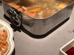 -左庭右院鲜牛肉火锅黑金店(陆家嘴中心店)