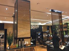 -武汉光谷广场杨家湾地铁站怡程酒店