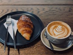 原味牛角包-LIN COFFEE CO(龙珠达店)