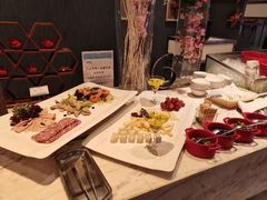-筠咖啡西餐厅(上海国展宝龙丽筠酒店)