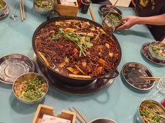 -鸿顺老铁锅美蛙鱼府(解放碑店)
