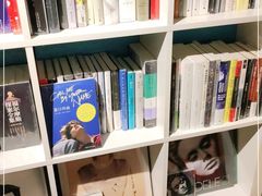 -守望者书店(南开大悦城店)