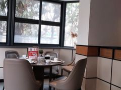 -吕氏焗小鲜•花园餐厅(八大关店)