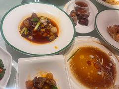 -沁香庭中餐厅·川粤菜(重庆高新假日酒店)