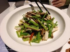 -香山湖家家宴(中山陵店)