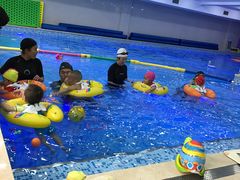 -乐悠游亲子游泳俱乐部