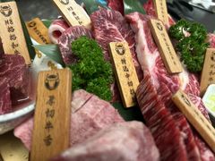 -铭牛烧肉·和牛海鲜自助(高新月牙湖店)