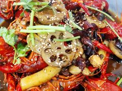 麻辣小龙虾-泉哥小平房串店