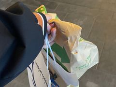 -瑞幸咖啡(石榴中心店)