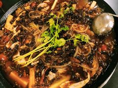 -鸿顺老铁锅美蛙鱼府(解放碑店)